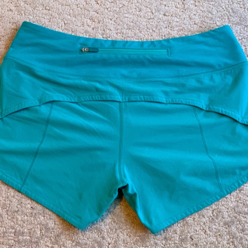 RARE Lululemon Speed Up Shorts! Size 4 LR 2.5